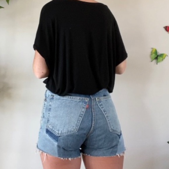 Black Forever 21 low V-neck tunic top in a size L - Picture 2 of 4